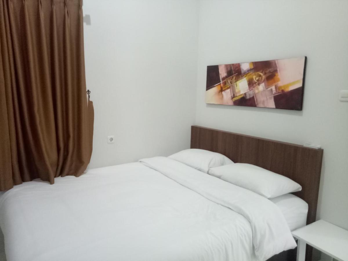 Omah Bondi Family Homestay By Fh Stay Джокякарта Екстериор снимка