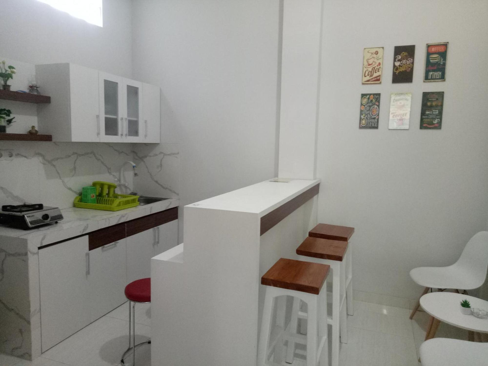 Omah Bondi Family Homestay By Fh Stay Джокякарта Екстериор снимка
