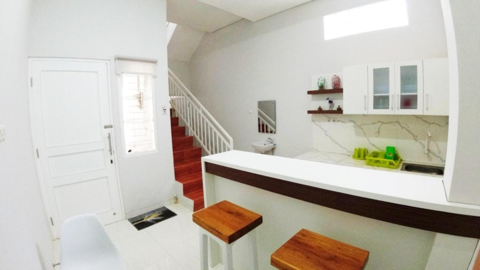 Omah Bondi Family Homestay By Fh Stay Джокякарта Екстериор снимка